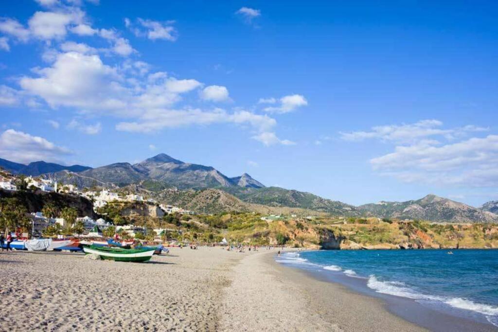 Apartament Bajo Playazo Jimena 6 Nerja Zewnętrze zdjęcie