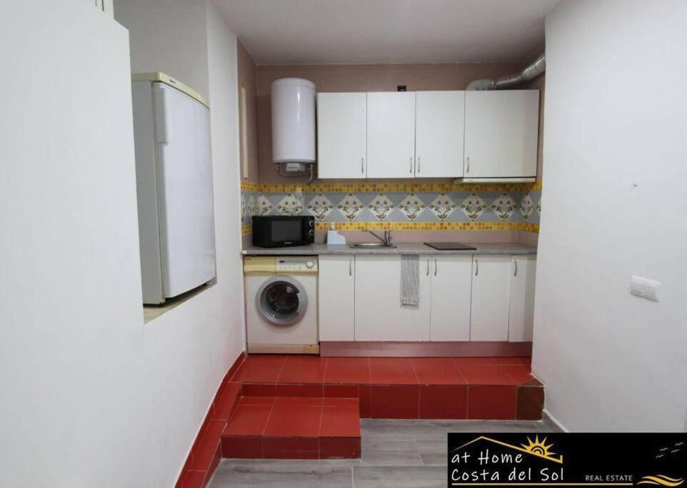 Apartament Bajo Playazo Jimena 6 Nerja Zewnętrze zdjęcie